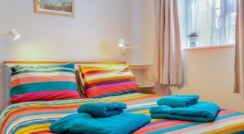 Photo of 1 Bed in Buckland St Mary