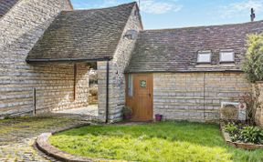 Photo of Cottage in Warwickshire