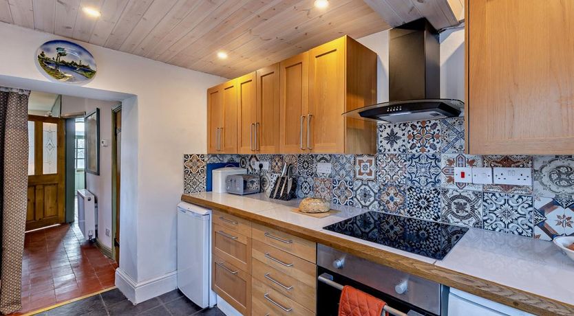 Photo of 4 Bed in Bala