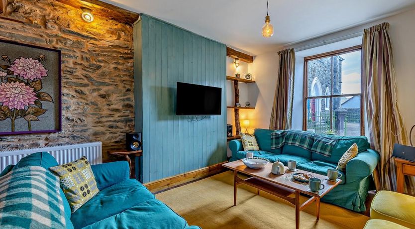 Photo of 4 Bed in Bala