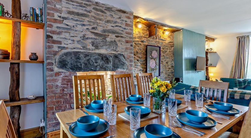 Photo of 4 Bed in Bala