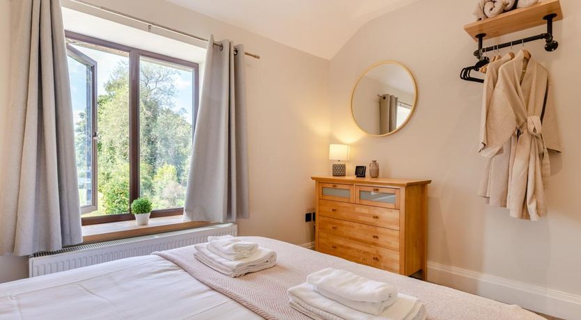 Photo of 2 Bed in Bradwell