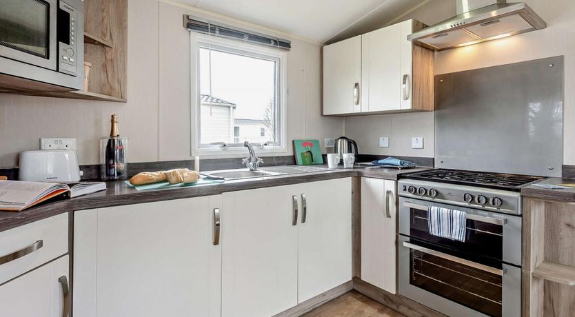 Photo of 3 Bed in Rookley