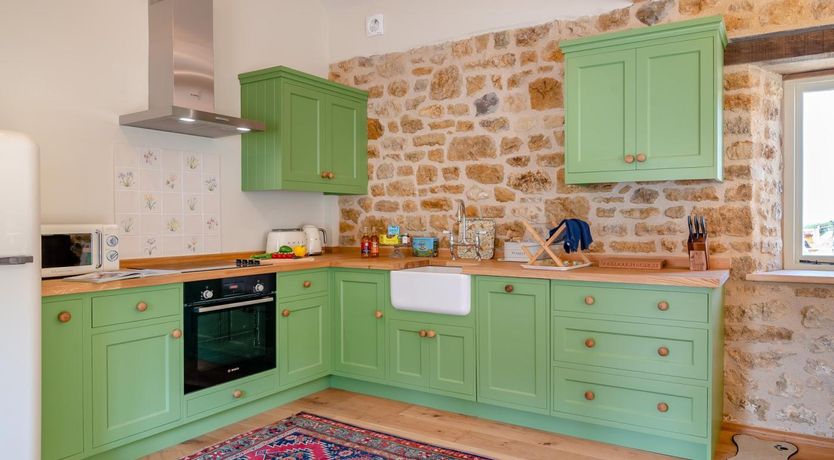 Photo of 2 Bed in Stoke Abbott
