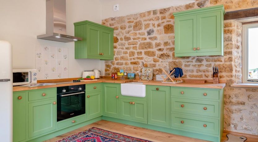 Photo of 2 Bed in Stoke Abbott