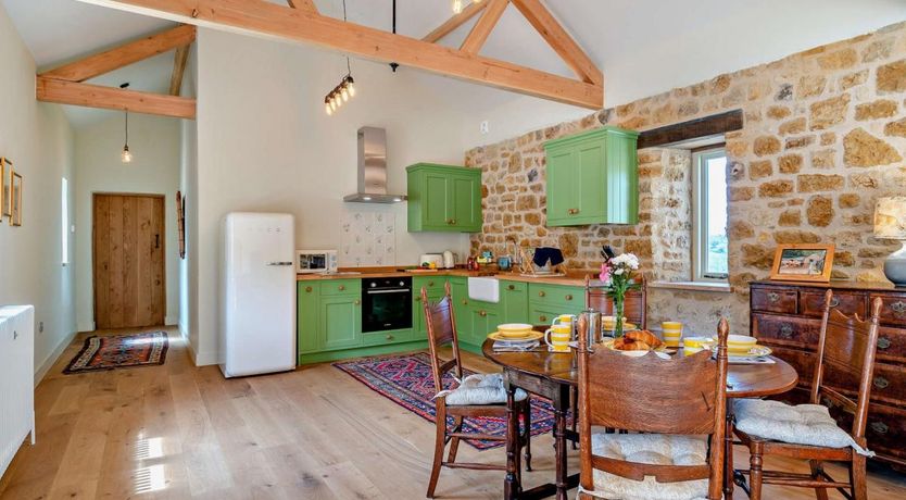 Photo of 2 Bed in Stoke Abbott