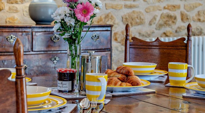 Photo of 2 Bed in Stoke Abbott