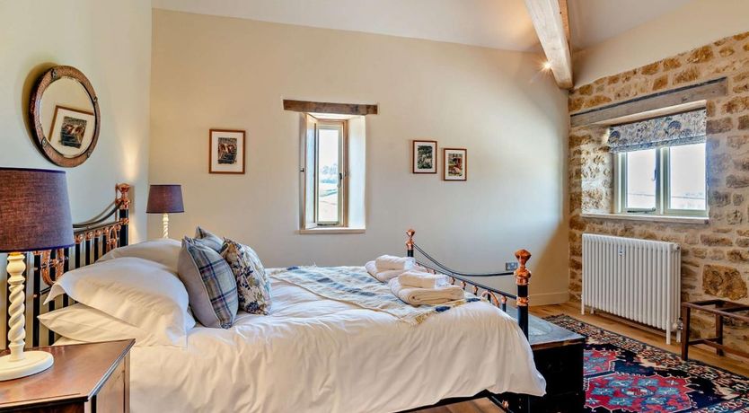 Photo of 2 Bed in Stoke Abbott