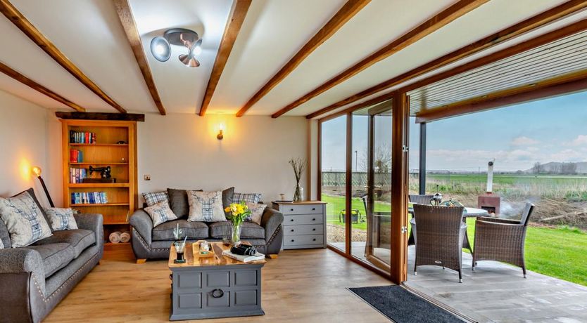 Photo of 2 Bed in Stathe