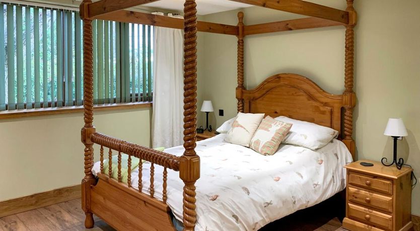 Photo of 2 Bed in Stathe