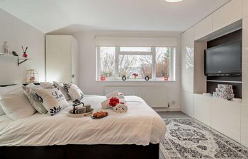 2 Bed in Stratford-upon-Avon Holiday Home