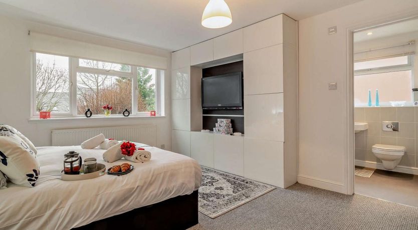 Photo of 2 Bed in Stratford-upon-Avon