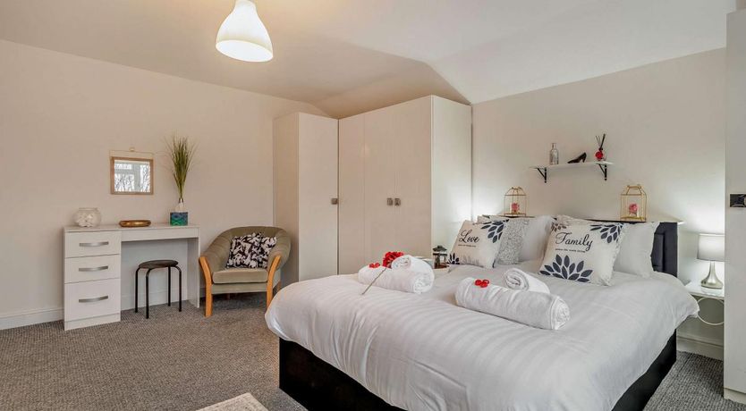 Photo of 2 Bed in Stratford-upon-Avon