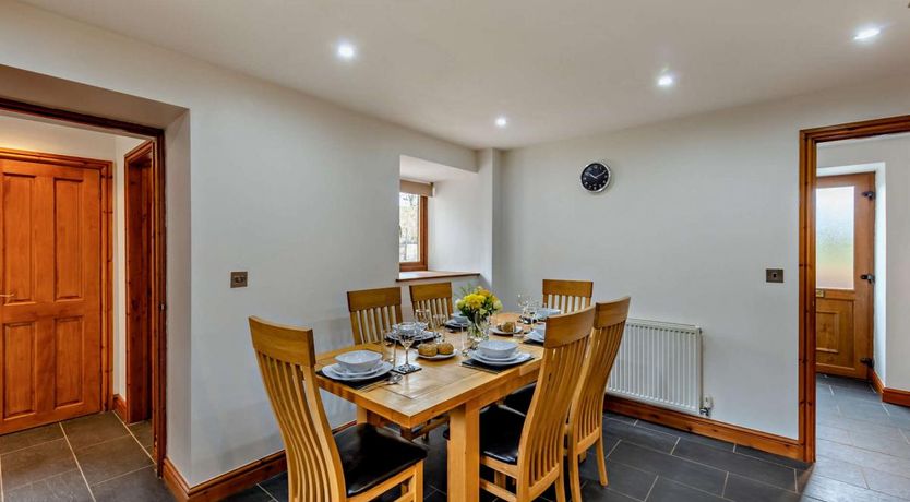 Photo of 3 Bed in Llanuwchllyn