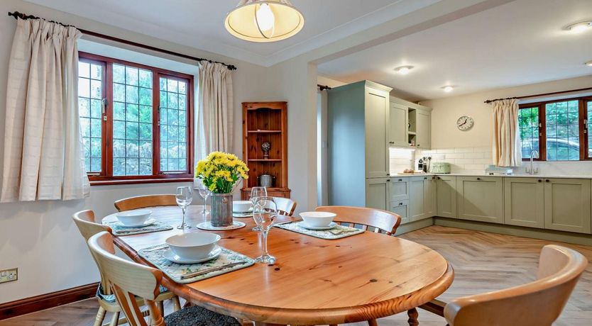 Photo of 5 Bed in Lower Slaughter