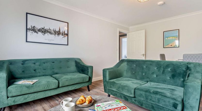 Photo of 2 Bed in Freshwater