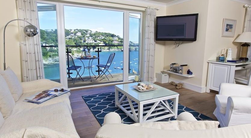 Photo of 4 Bolt Head