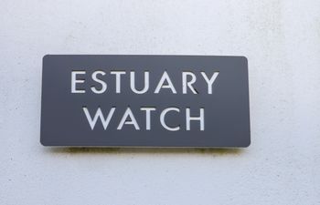 Estuary Watch Holiday Home