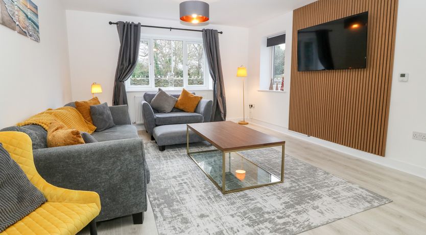 Photo of White Bull House