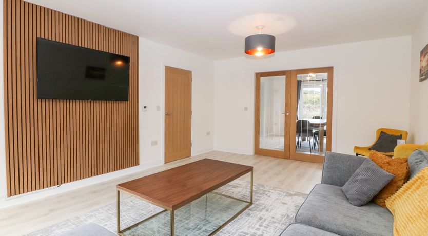 Photo of White Bull House