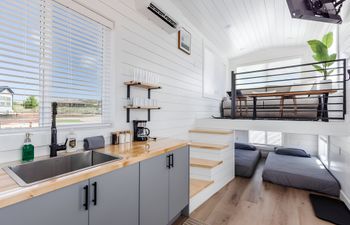 Apple Valley Retreat Holiday Home