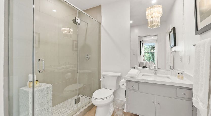 Photo of Beverly Thrills