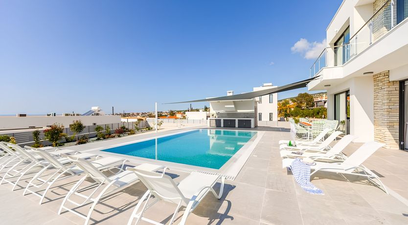 Photo of Pearl & Olive