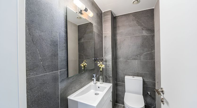 Photo of Pearl & Olive