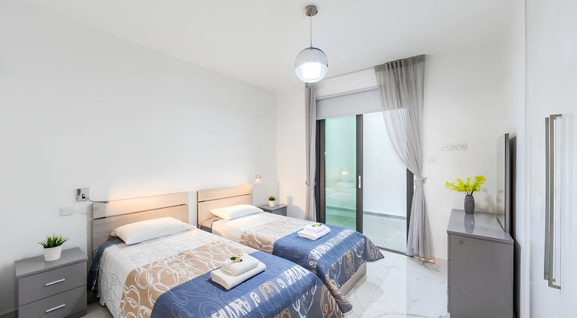 Photo of Pearl & Olive