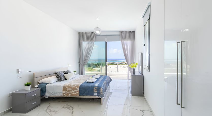 Photo of Pearl & Olive