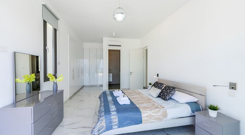 Photo of Pearl & Olive