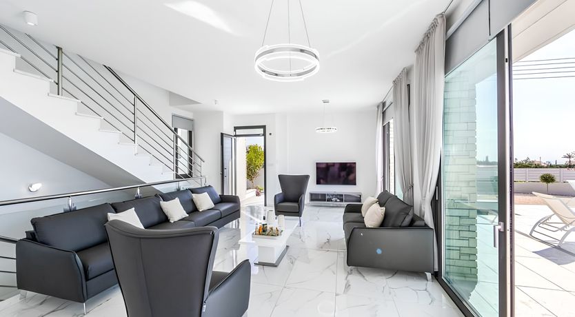 Photo of Pearl & Olive