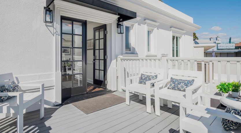 Photo of The Paintbrush