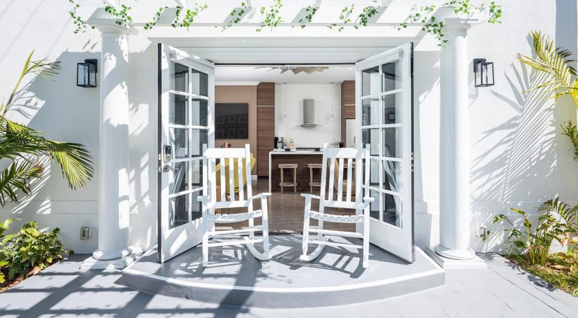 Photo of The Paintbrush