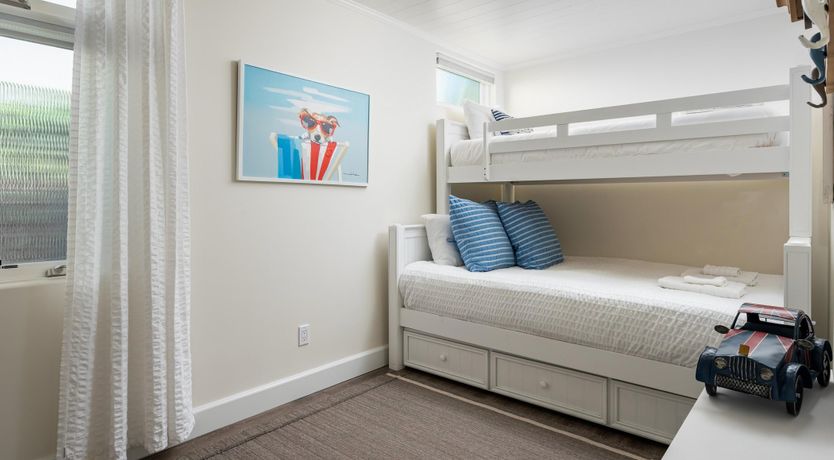 Photo of The Paintbrush