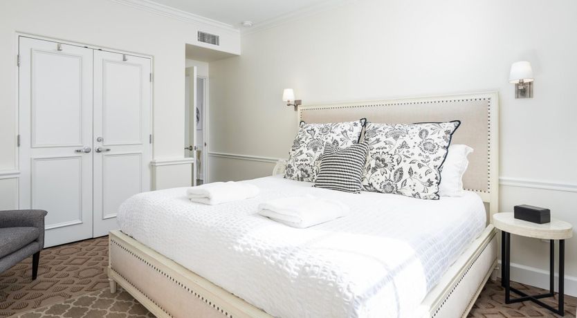 Photo of The Paintbrush