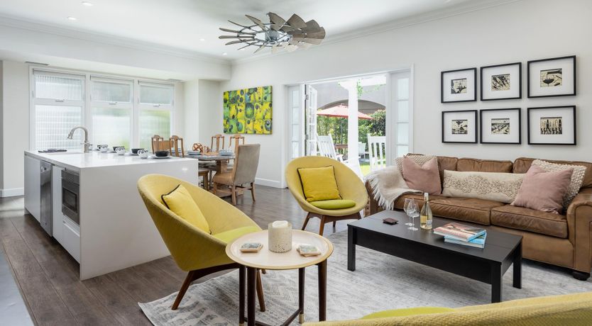 Photo of The Paintbrush