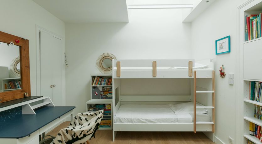 Photo of Parisian Family