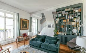 Photo of Parisian Family