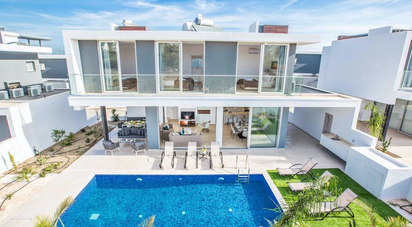 Photo of Barefoot on the Waterfront