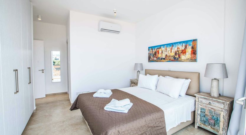 Photo of Barefoot on the Waterfront