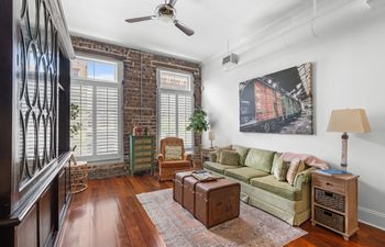 Oak & Brick Holiday Home