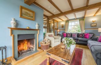 The Oak & Elm Holiday Home