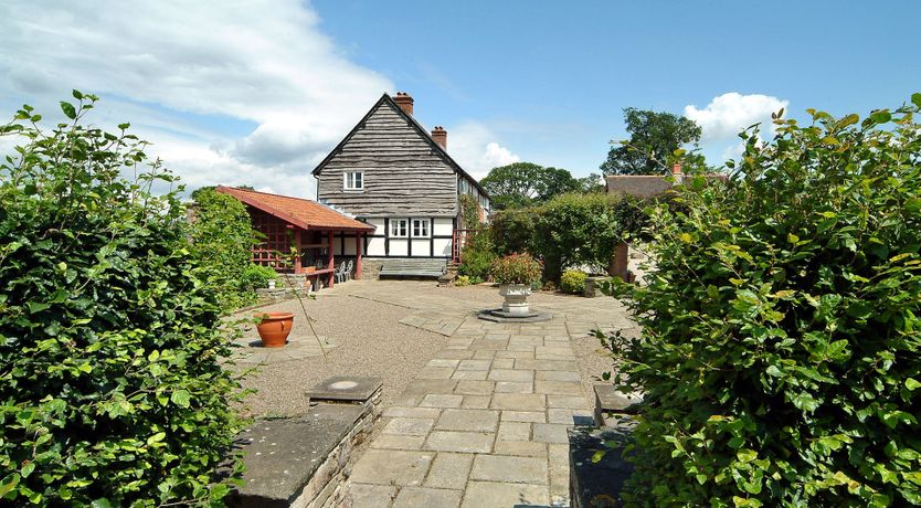 Photo of Buttercups & Roses