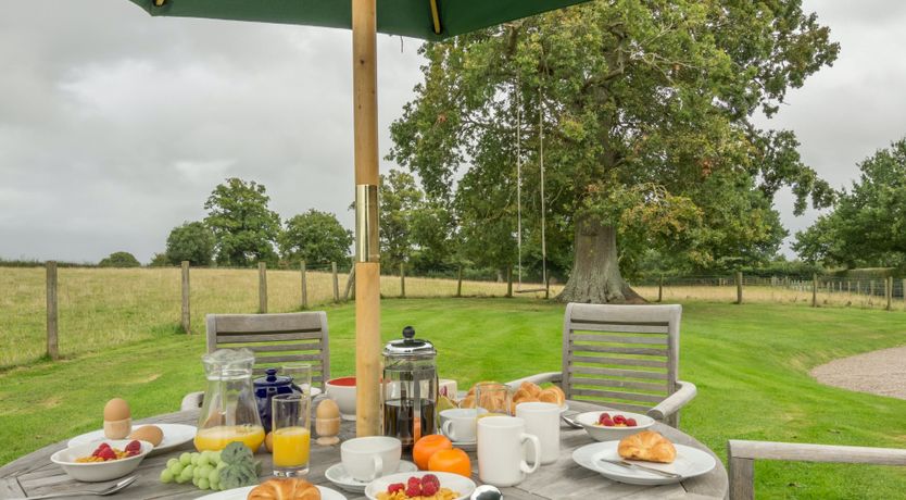 Photo of Buttercups & Roses