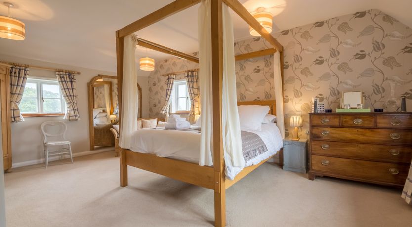 Photo of Buttercups & Roses