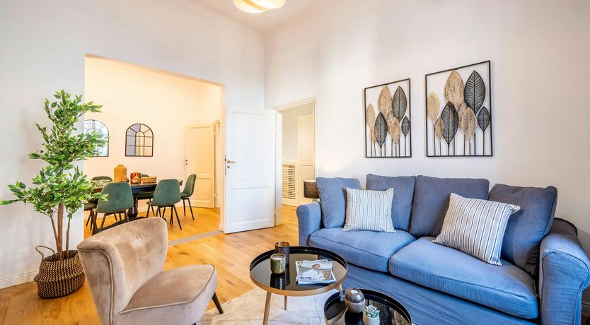 Photo of Florentine Muse