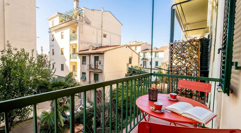 Photo of Florentine Muse