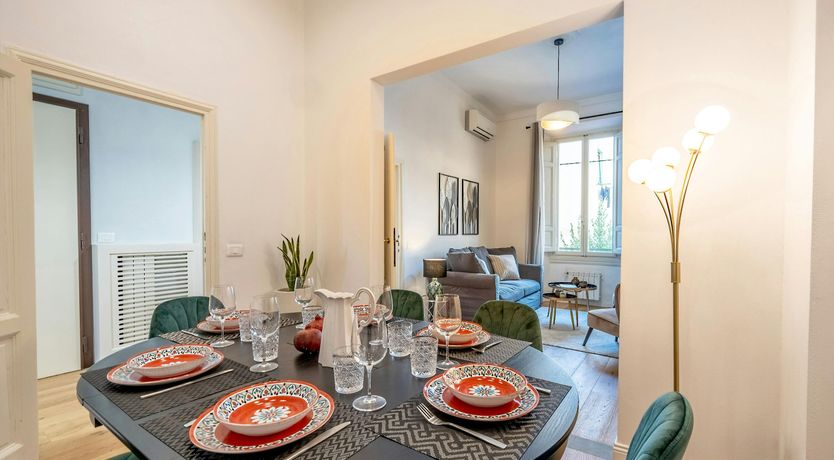 Photo of Florentine Muse