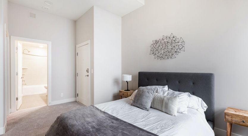 Photo of Skyline Tranquility